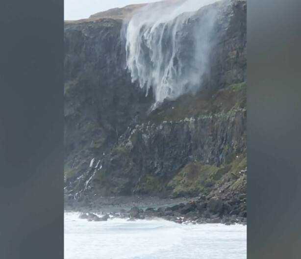 Videoen av fossen går verden rundt. Ser du hvorfor?
